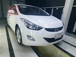 هیوندای ئەلەنترا